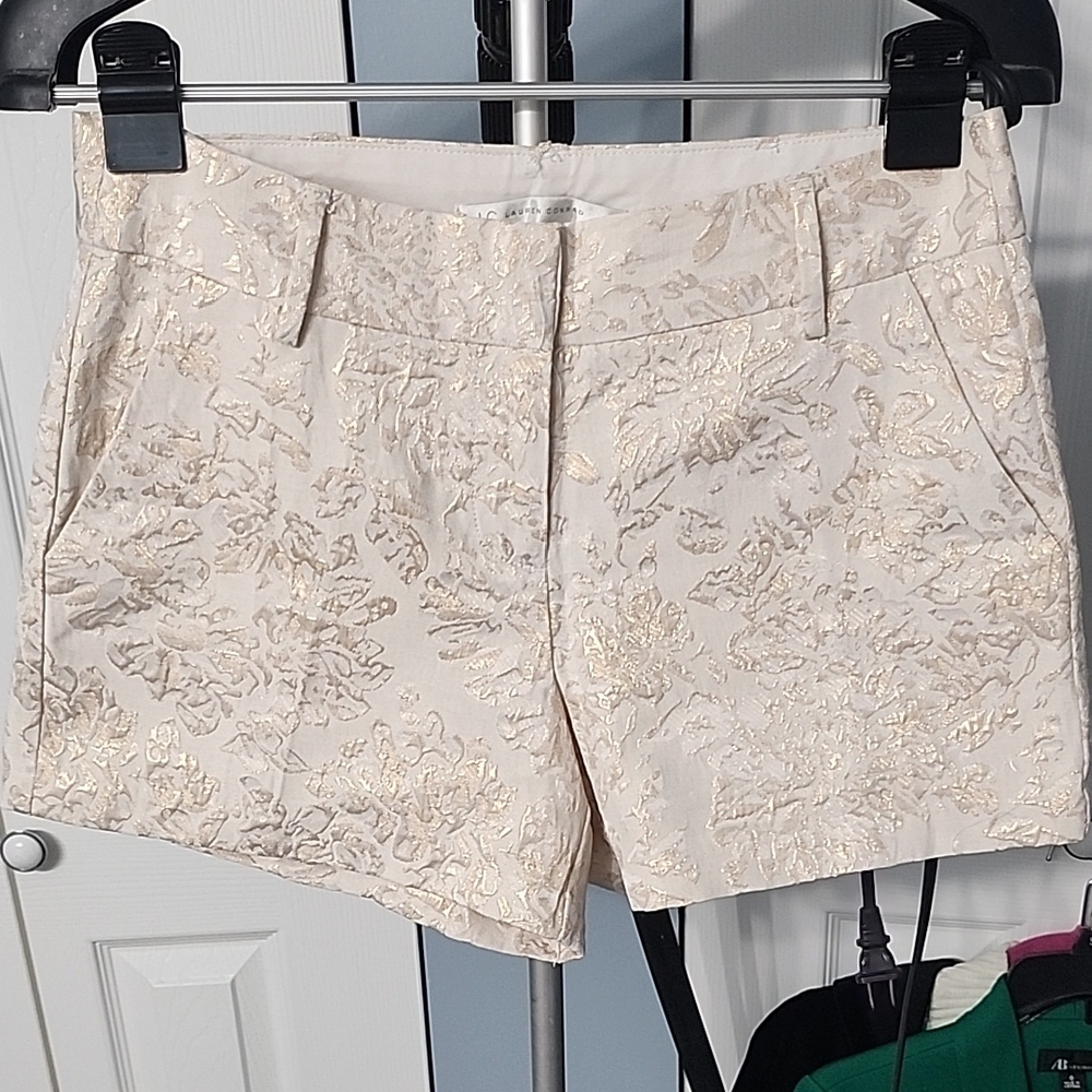 Size 6 Women's Cream Brocade Shorts with Gold Floral Detail